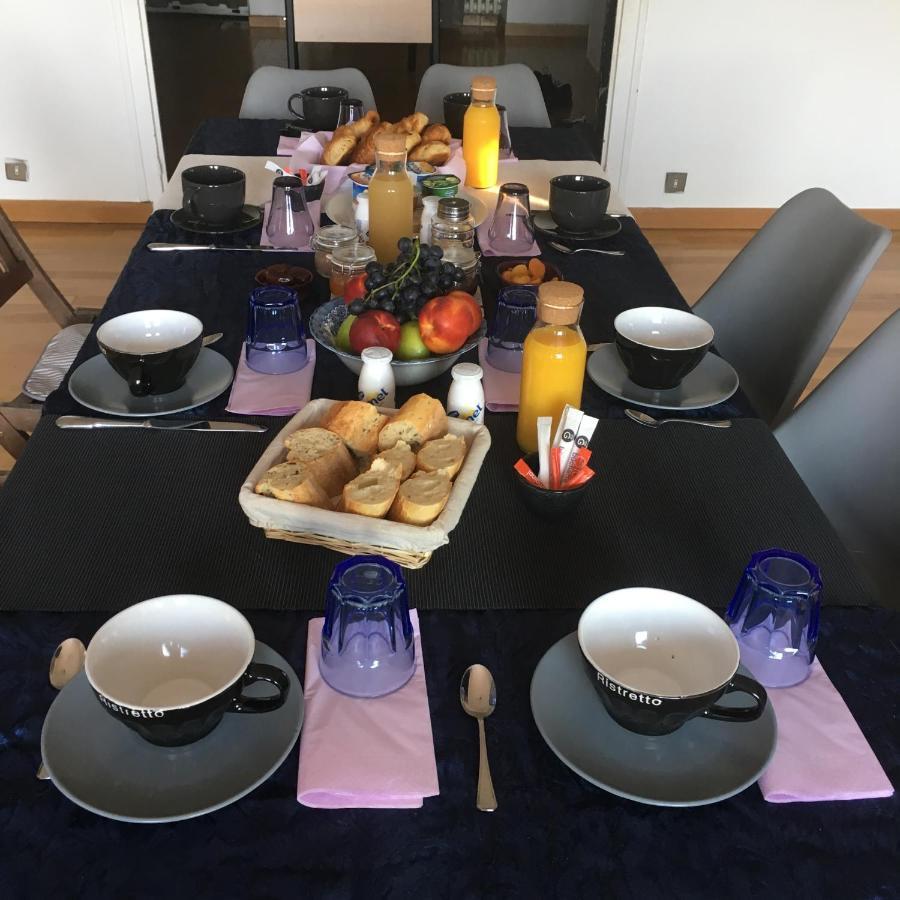 Le Nid De L'Ain Bed and Breakfast Varambon Eksteriør billede